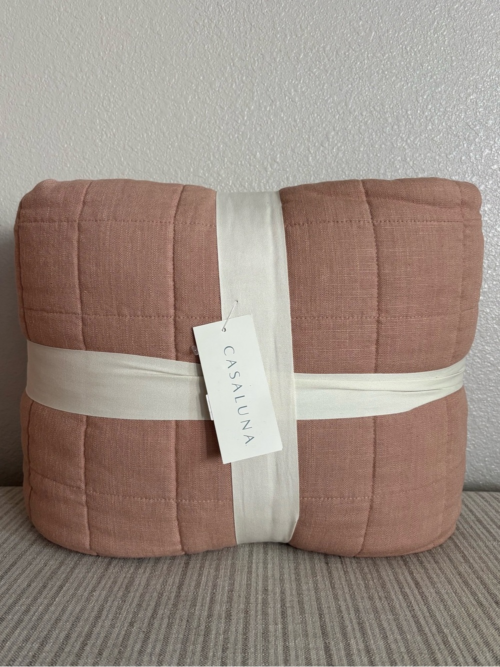 NWT Full/Queen Heavyweight Linen Blend Quilt Light Adobe Clay - Casaluna